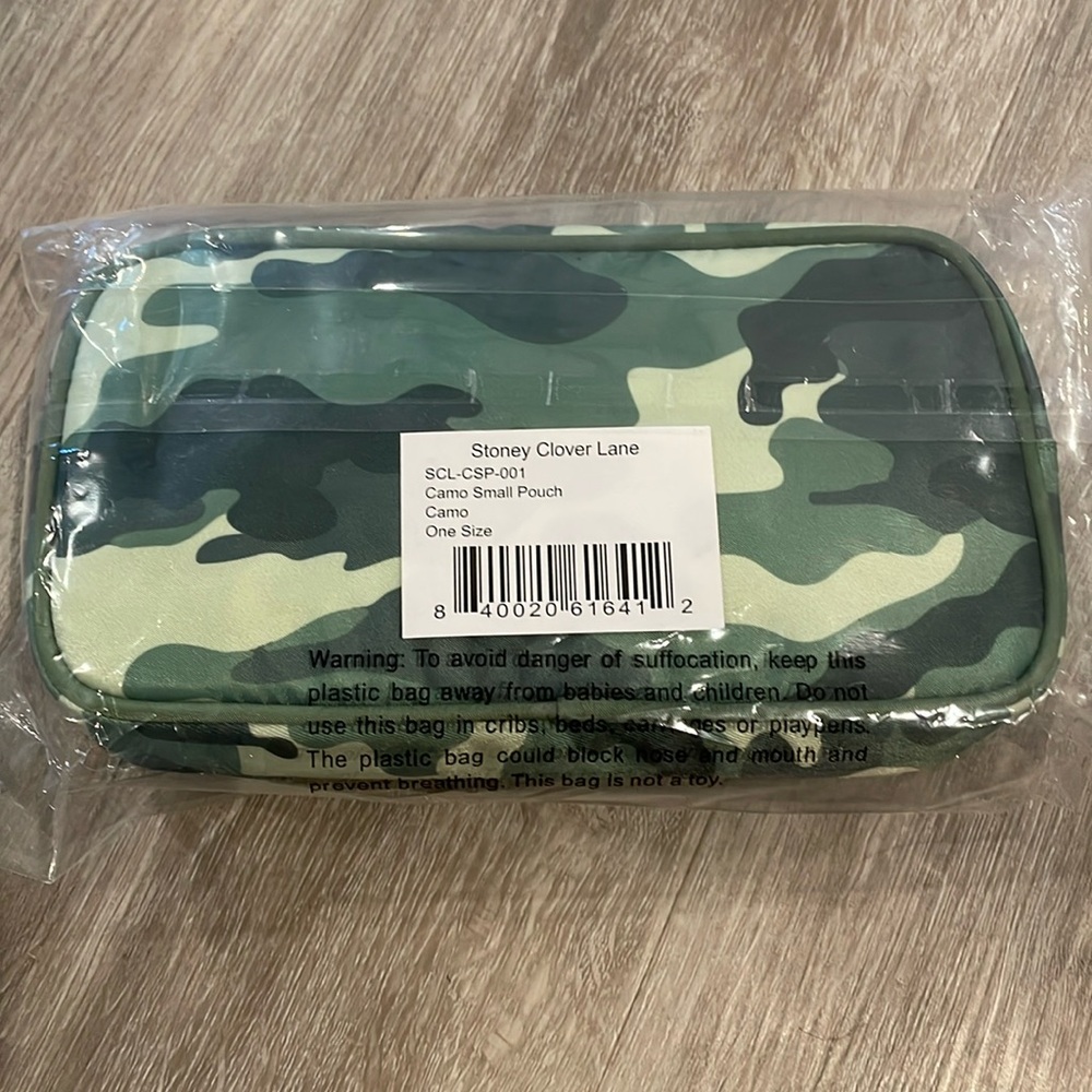 NWT Stoney clover camo pouch